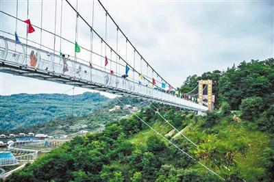 崆峒山5條美妙線(xiàn)路游起來(lái)！來(lái)這三座山赴暮春之約