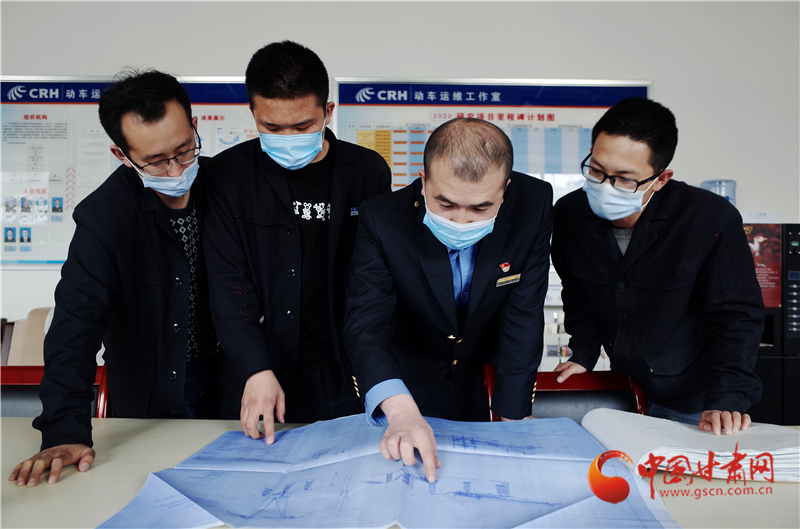 用奮斗的青春護航高鐵——記全國鐵路勞動模范、蘭西動車運用所副所長張學東
