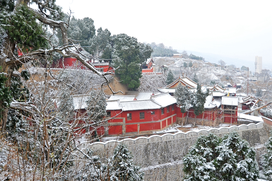 雪后的天水玉泉觀，仿佛回到了古秦州