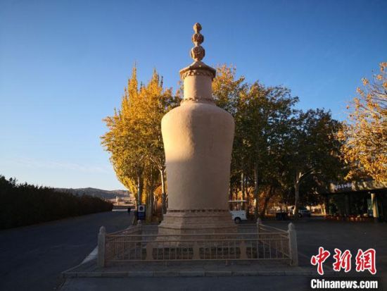 圖為2020年11月，沐浴在晨光中的莫高窟道士塔。(資料圖) 馮志軍 攝