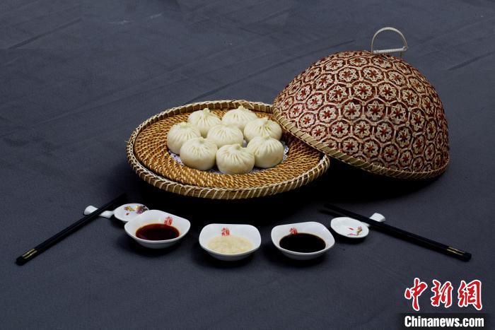 圖為甘肅臨夏回族自治州美味——河州包子。(資料圖) 臨夏州委宣傳部供圖