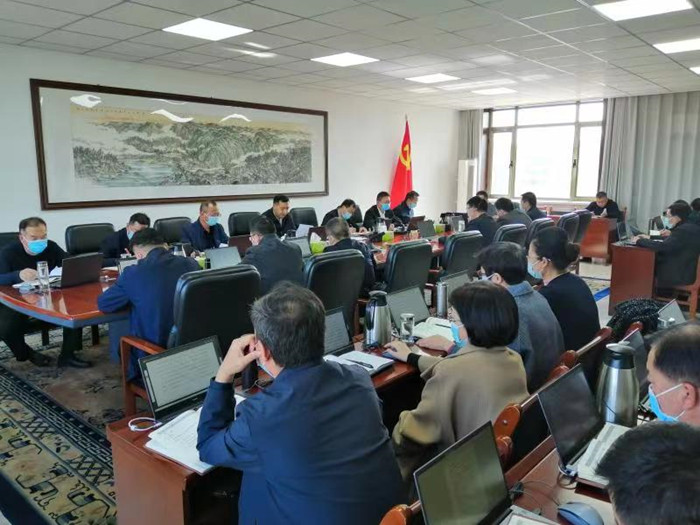 10月17日，金昌市紀(jì)委召開常委會（擴大）會議，專題學(xué)習(xí)交流習(xí)近平總書記代表第十九屆中央委員會向黨的二十大所作的報告，研究學(xué)習(xí)宣傳貫徹落實工作。.jpg