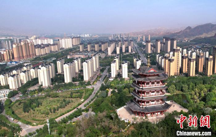 圖為“南涼古都”樂(lè)都朝陽(yáng)山片區(qū)的今朝。　薛蒂 攝