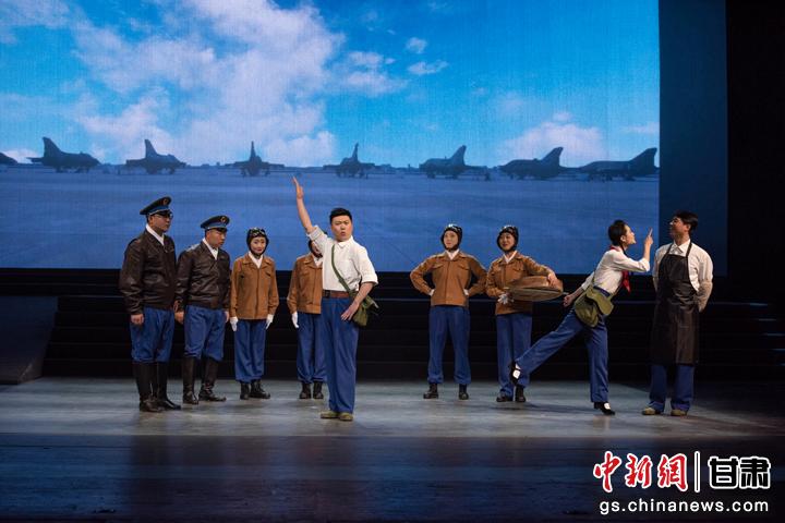 圖為甘肅原創(chuàng)音樂(lè)劇《風(fēng)花雪月》演出劇照。(資料圖)潘禹辰 攝